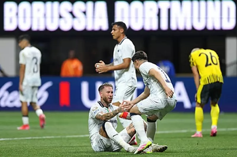 مدرب مونتيري: فخور بأداء فريقه أمام بروسيا دورتموند وخلقنا فرص تسجيل متعددة