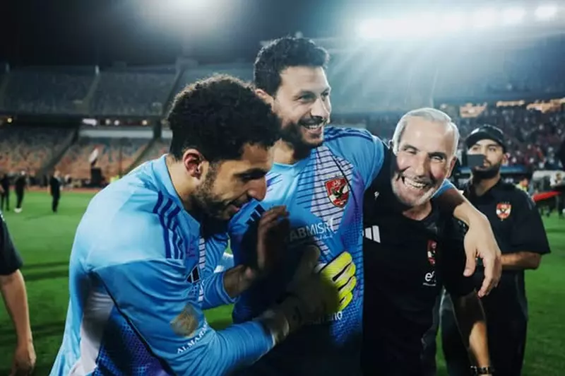 استراتيجية اختيار حارس المرمى الأول في الأهلي: الشناوي مقابل مصطفى شوبير